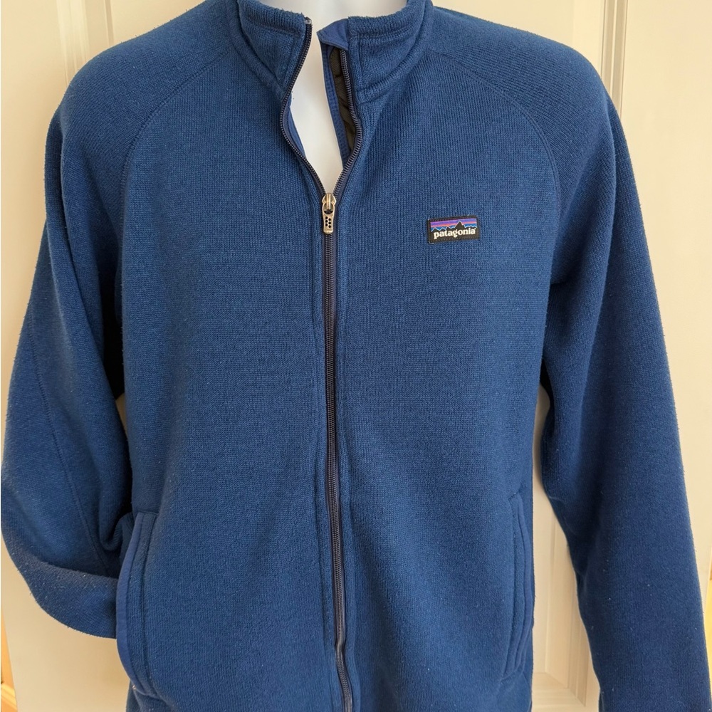 Patagonia Men’s Blue Zip Up Sweater, Large, Great condition